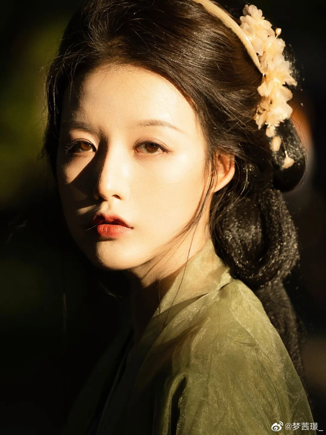 梦茜璟_ 汉服写真摄影 | 晚辞归，梦里不知身是客，一响贪欢_绅士次元