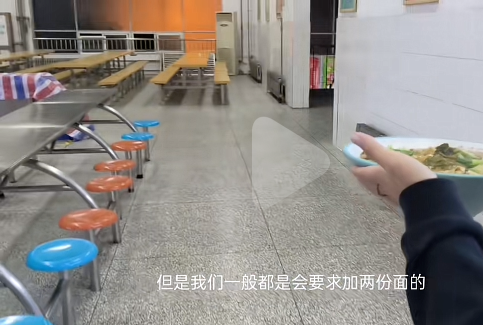 ?情侣月花销1500，抠男真的好下头_绅士次元
