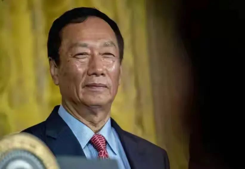 富士康被查，大陆醉翁之意不在酒，赖清德最先反应过来_绅士次元