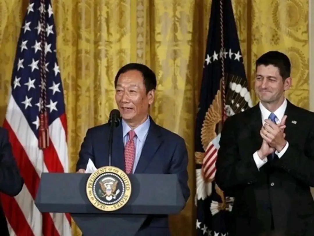 富士康被查，大陆醉翁之意不在酒，赖清德最先反应过来_绅士次元