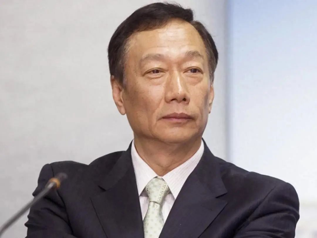 富士康被查，大陆醉翁之意不在酒，赖清德最先反应过来_绅士次元