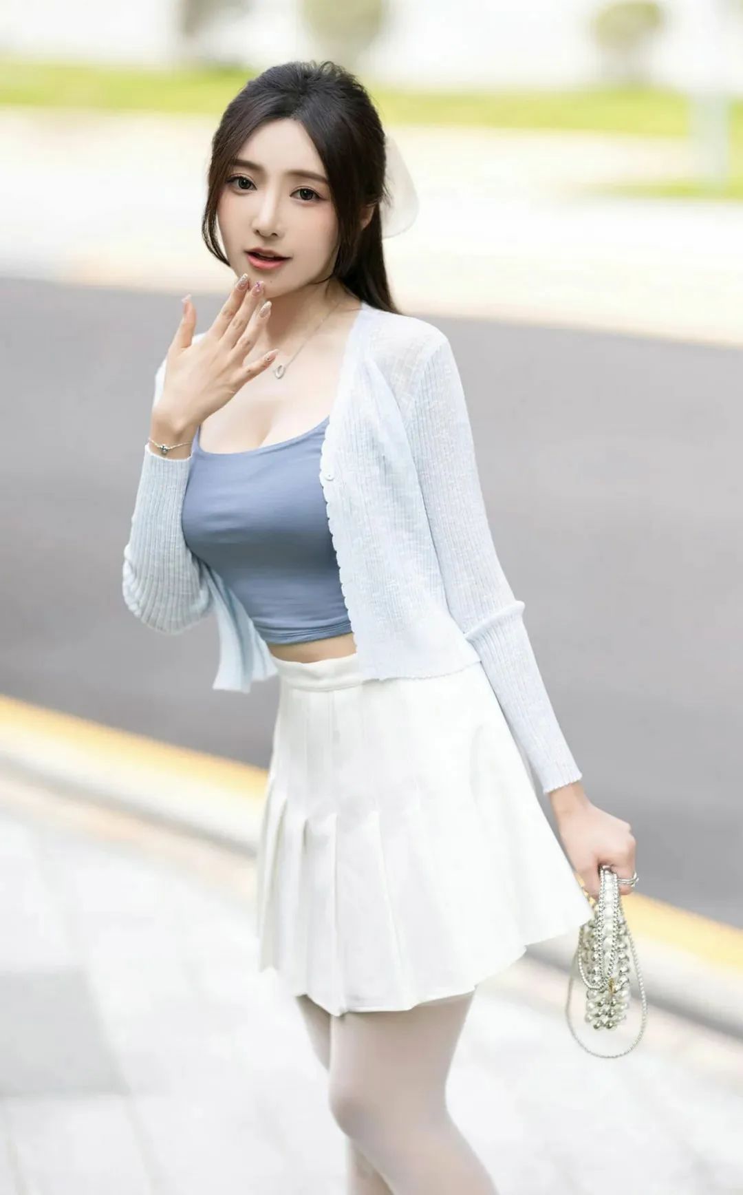 王馨瑶写真：踏青少女，王馨瑶yanni写真大全免费在线赏析_绅士次元