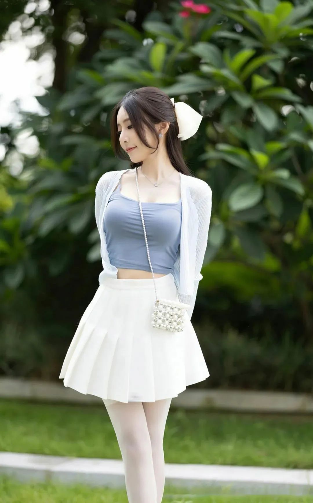王馨瑶写真：踏青少女，王馨瑶yanni写真大全免费在线赏析_绅士次元