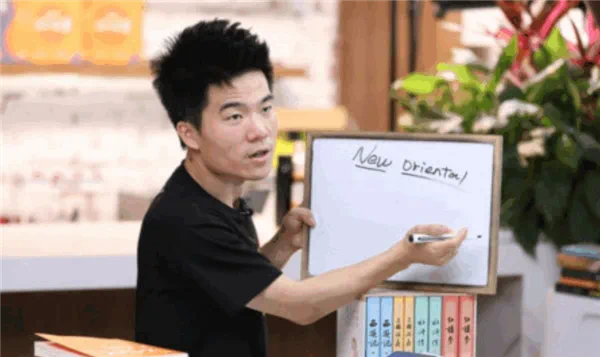​“董宇辉小作文事件”最新后续：陕西文旅暖心喊话，目前他已经回到老家！这一次他必须被开除？_绅士次元