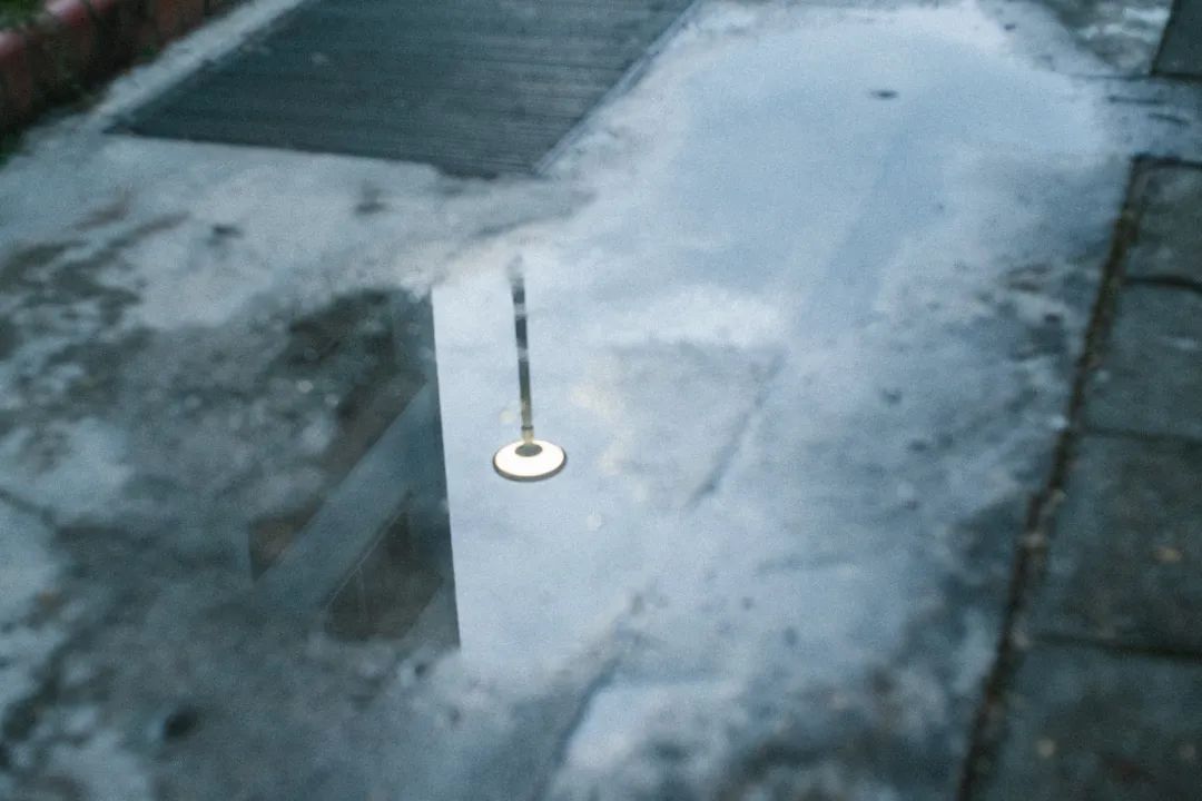 下雨天，5个拍摄技巧营造独特意境感！_绅士次元